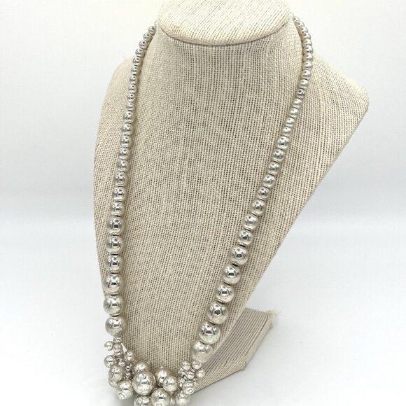 Vintage 80s Silver & Black Bead Cluster Statement Necklaces Marked Korea Costume - Picture 4 of 10